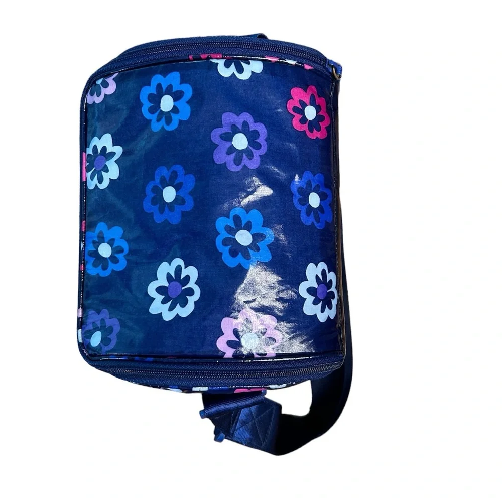 Vera Bradley Lunch Tote - Picture 3 of 16